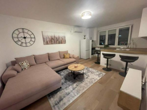 Promenada Apartment